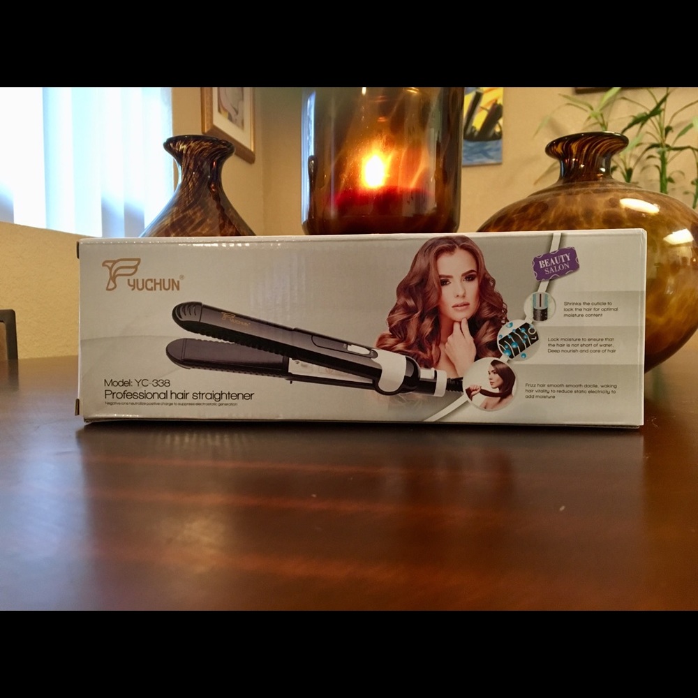 Yuchun Brand New Black Hair Straightener